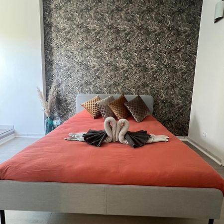 House Of Spa Privatif - Jaccuzi Et Sauna Livry-Gargan Eksteriør billede