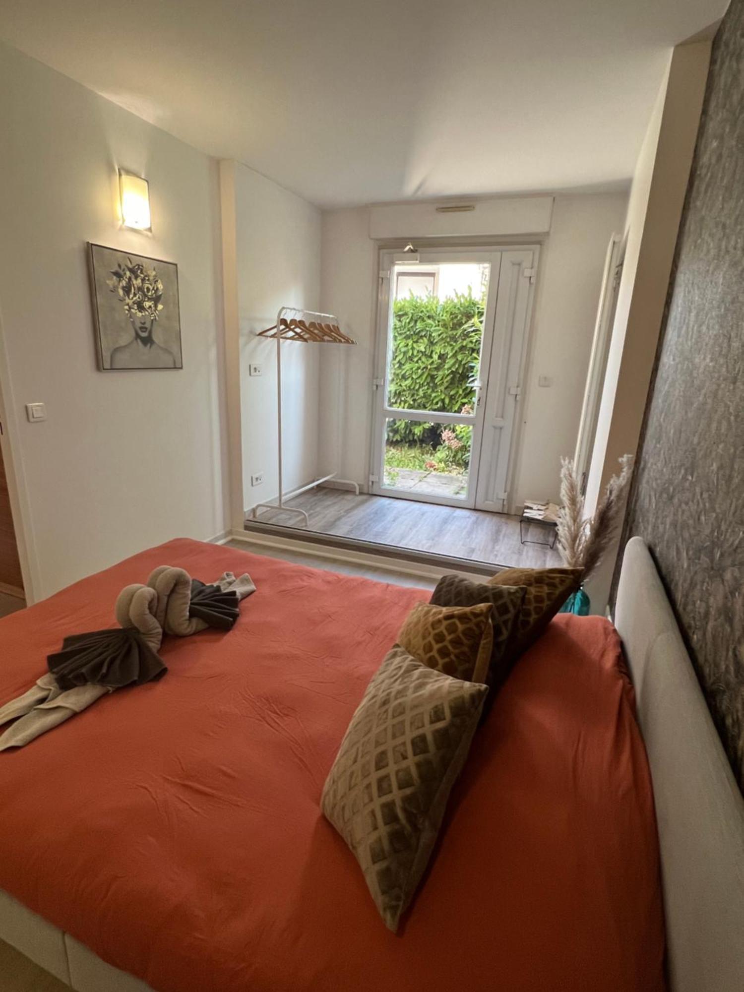 House Of Spa Privatif - Jaccuzi Et Sauna Livry-Gargan Eksteriør billede